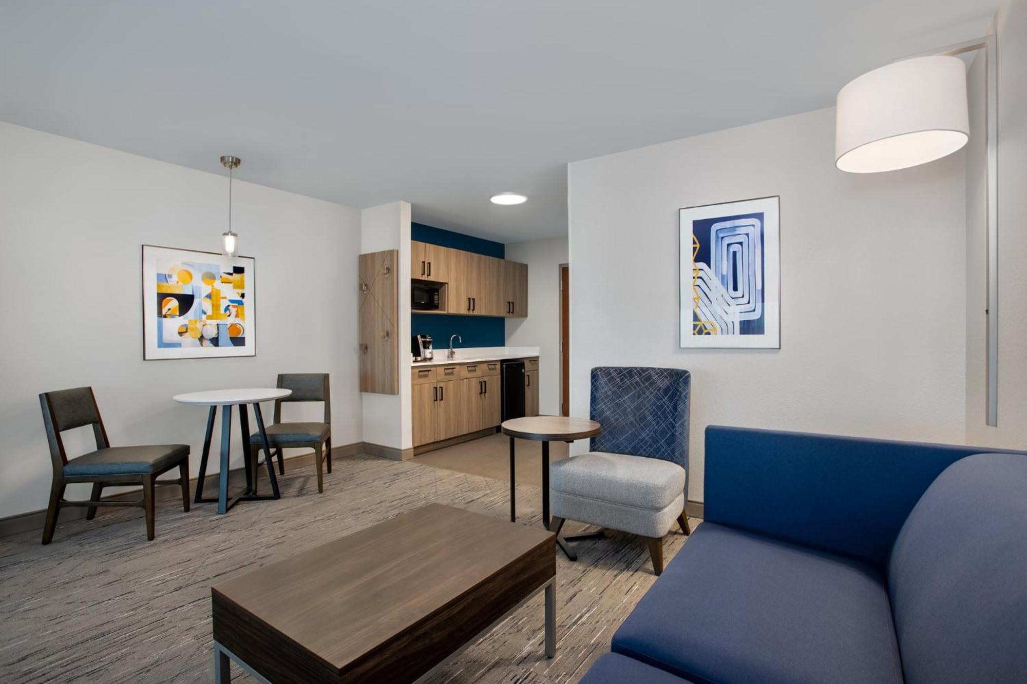 Holiday Inn Express Hotel & Suites Terre Haute By Ihg Exterior foto